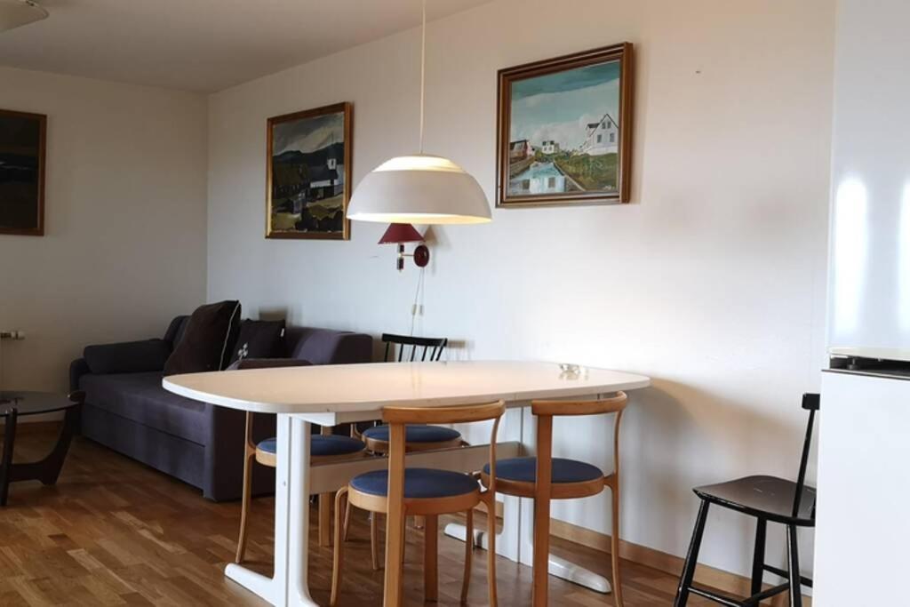 Large Apartment With Fabulous View Of Tórshavn Екстериор снимка