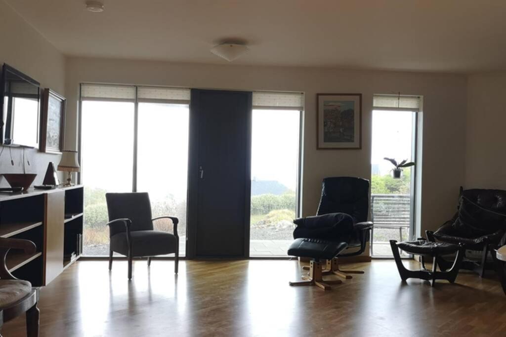 Large Apartment With Fabulous View Of Tórshavn Екстериор снимка
